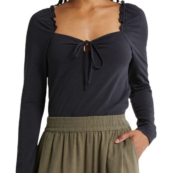 Melrose and Market Top Size Small - Picture 4 of 4